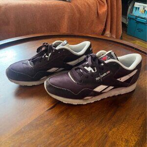 Reeboks Classic Sneakers Size 7 women